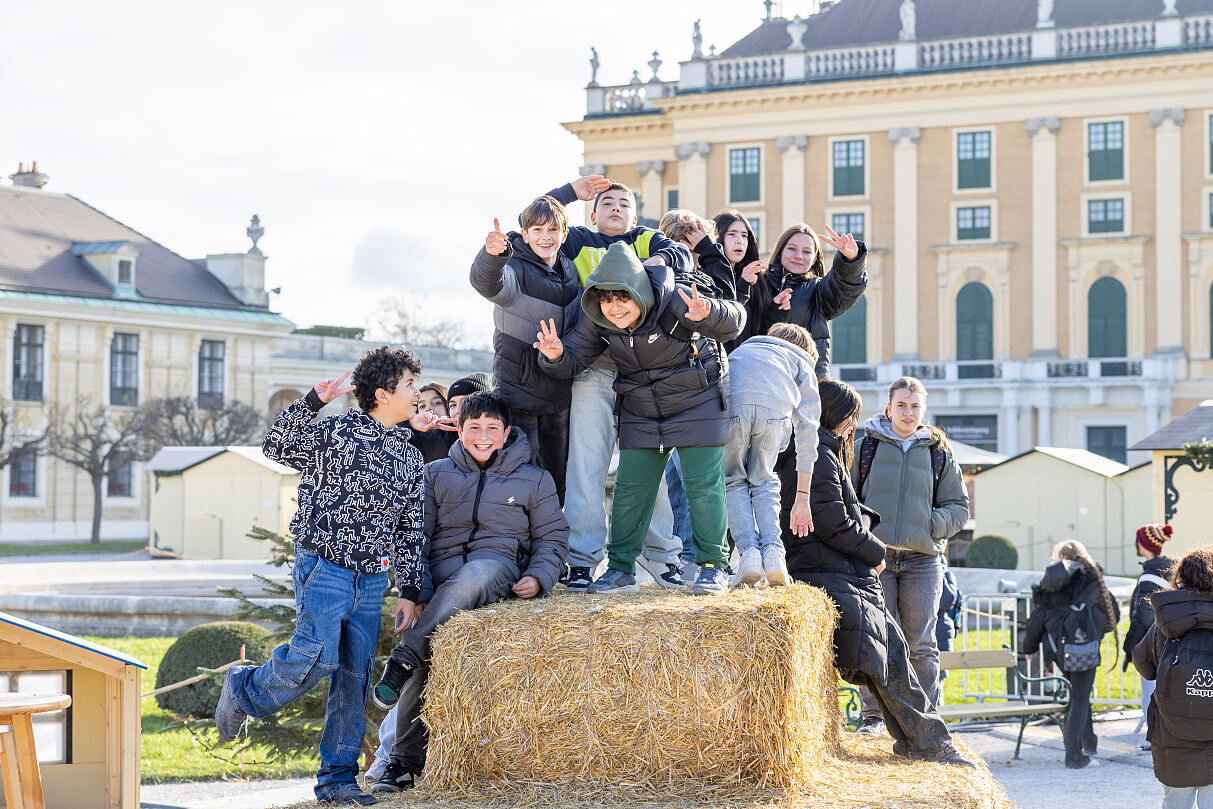 Familien und Kinderprogramm am Weihnachtsmarkt Schloss Schönbrunn