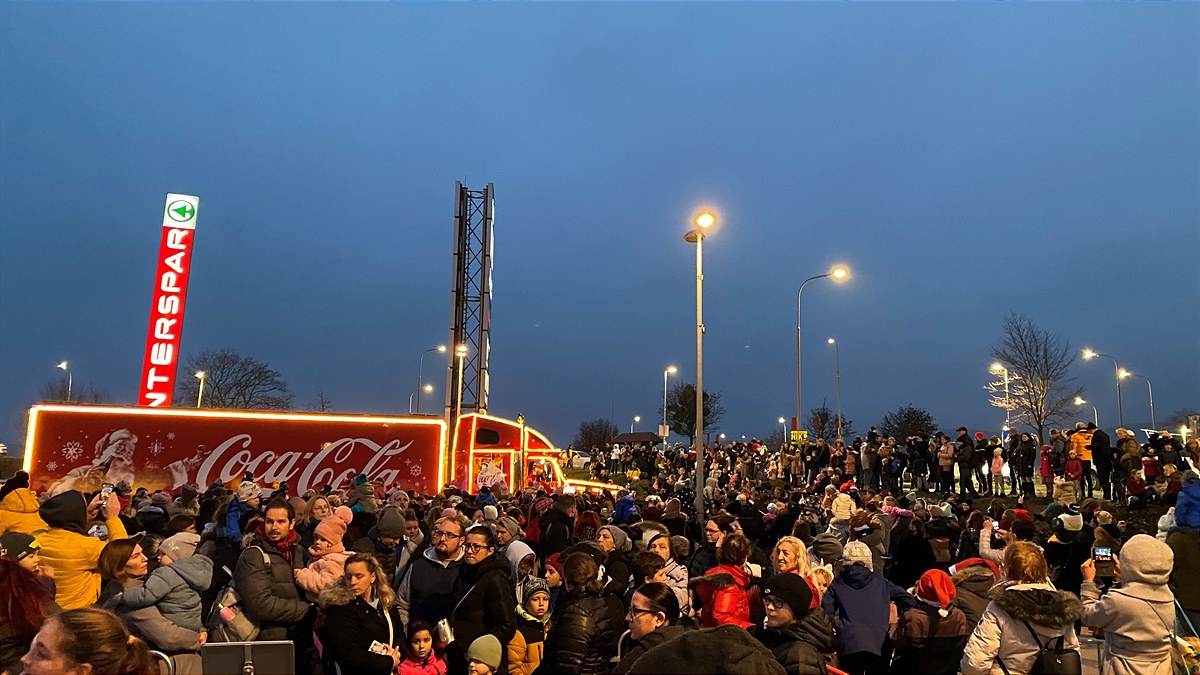 Der Coca-Cola Weihnachtstruck besuchte Eisenstadt