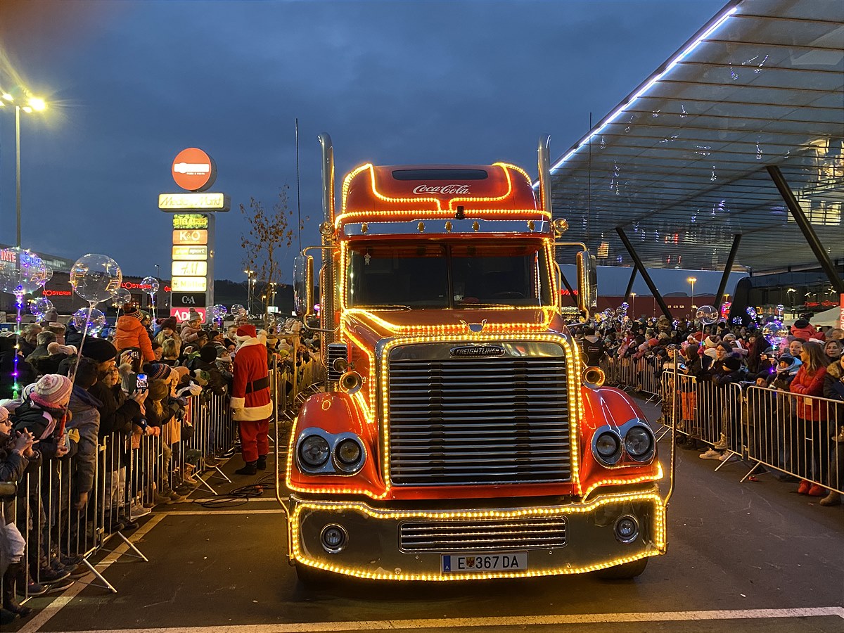 Der Coca-Cola Weihnachtsmann war in Oberwart