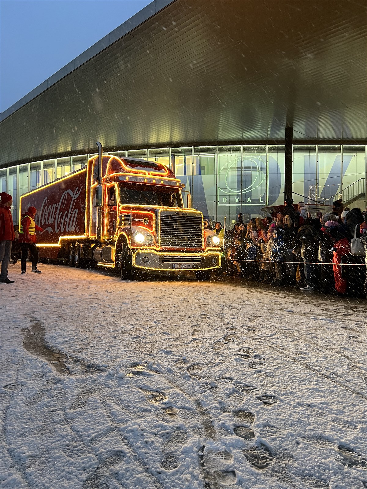 Der Coca-Cola Weihnachtstruck war im Europark Salzburg