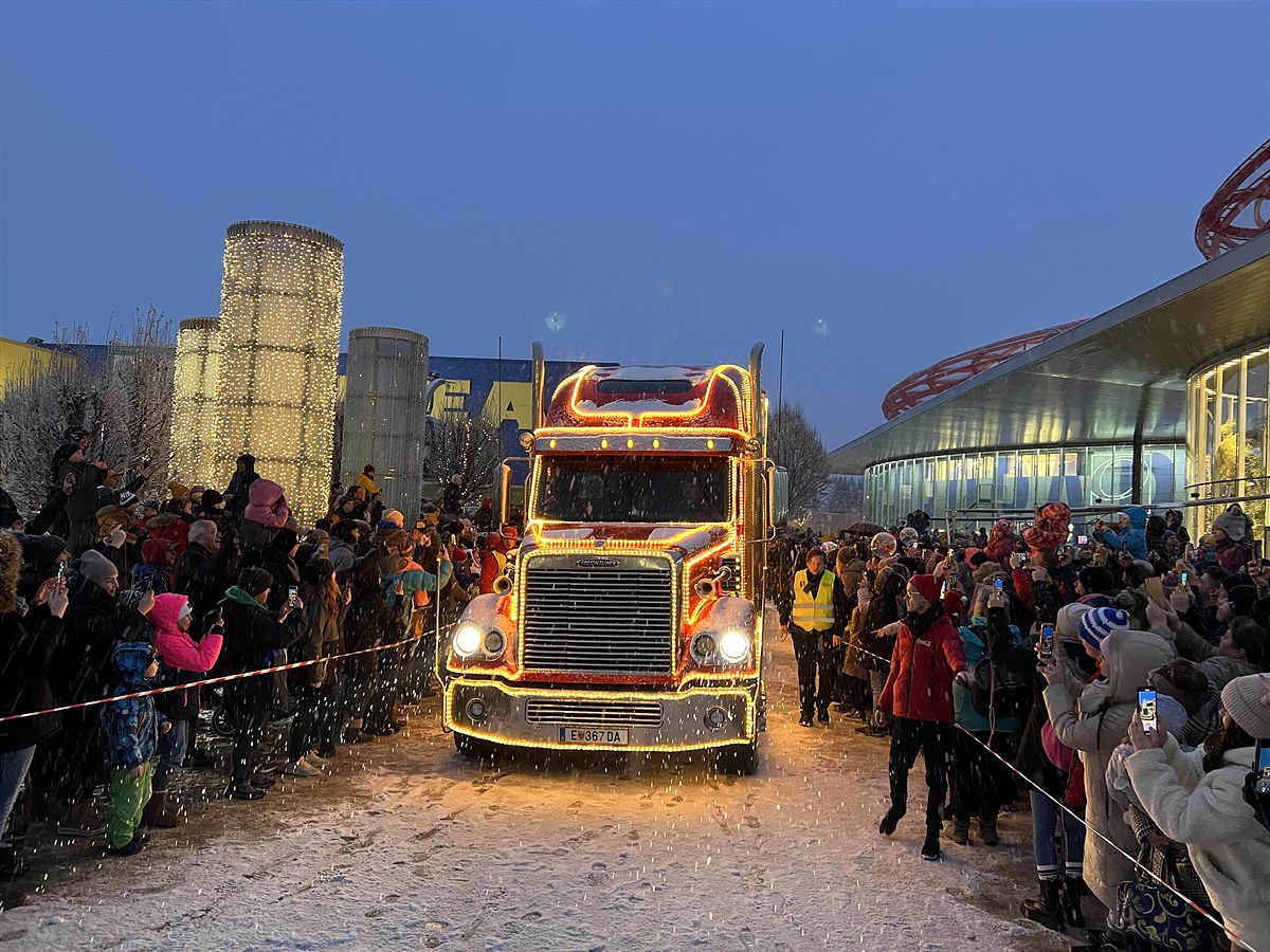 Der Coca-Cola Weihnachtstruck war im Europark Salzburg