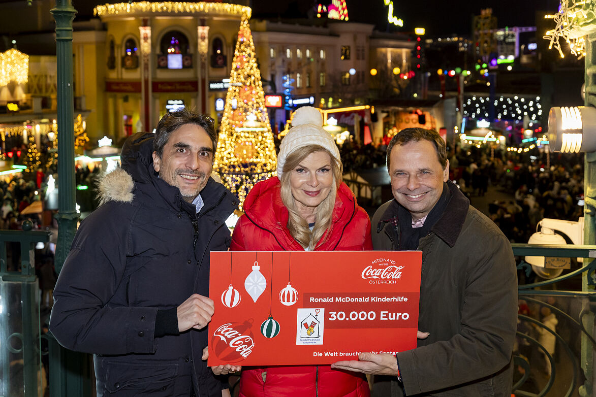 Coca-Cola Weihnachtstruck Tour Spendenübergabe