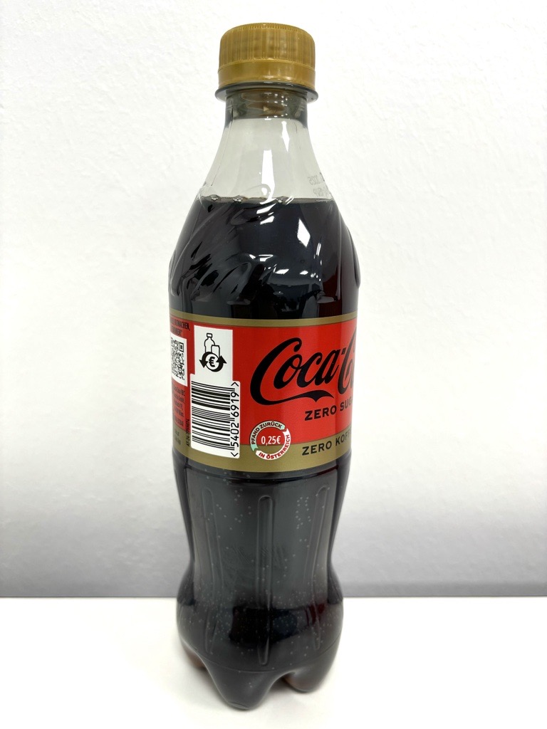 Coca-Cola zero zero PET-Flasche mit neuem Pfandlogo